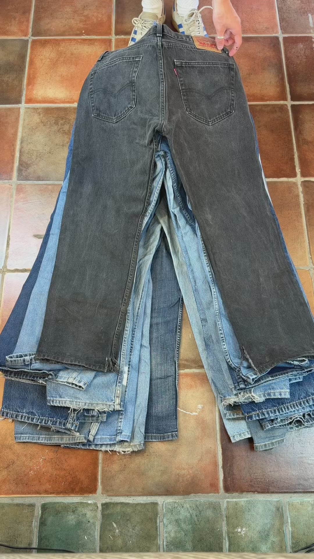 25 x Levi 505/550/560/527. (B/C grade ) Exact bundle