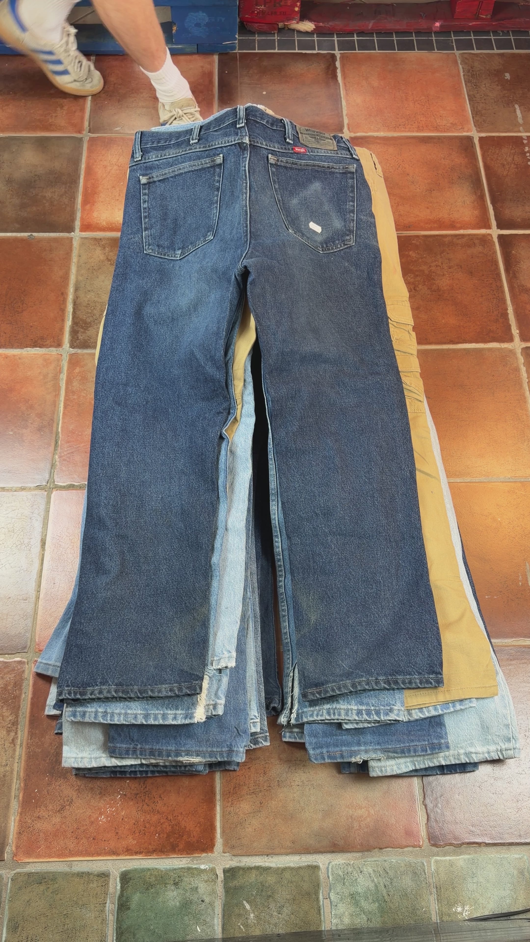 25 x wrangler jeans/trousers (C grade) EXACT