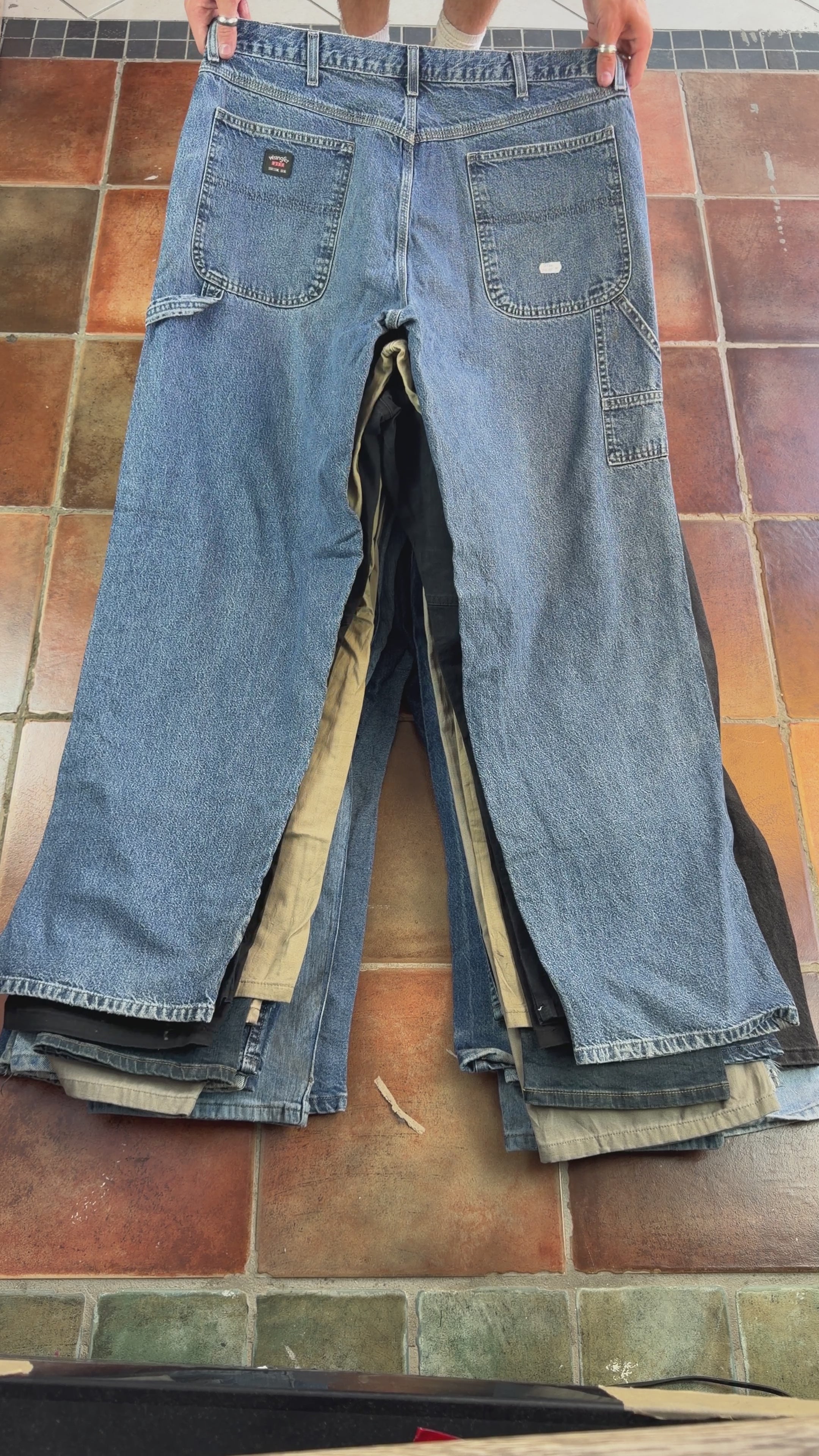 25 x wrangler jeans/trousets  EXACT bundle